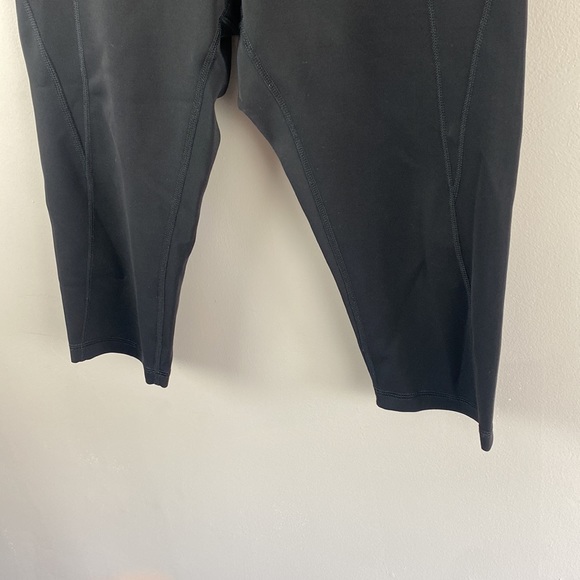 Ivy Park “Y” Black Cropped High Waist  Leggings Size L - Picture 8 of 15
